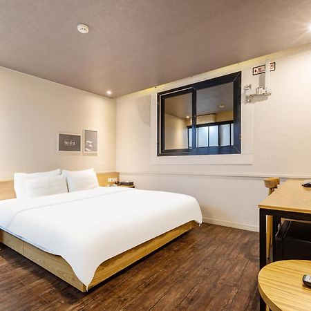 Dublin Hotel Puszan Kültér fotó