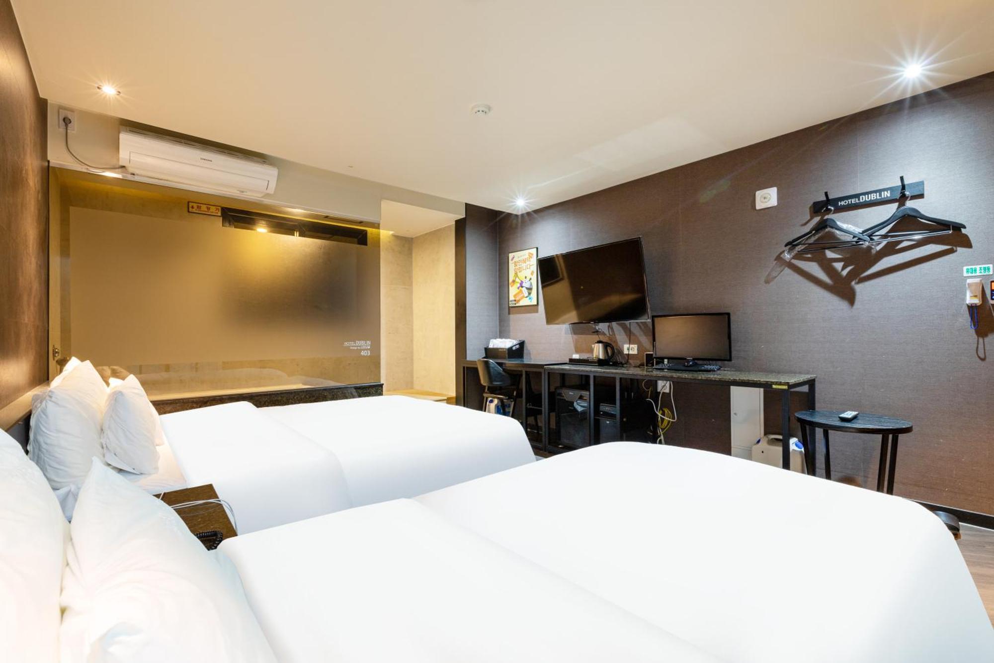 Dublin Hotel Puszan Kültér fotó