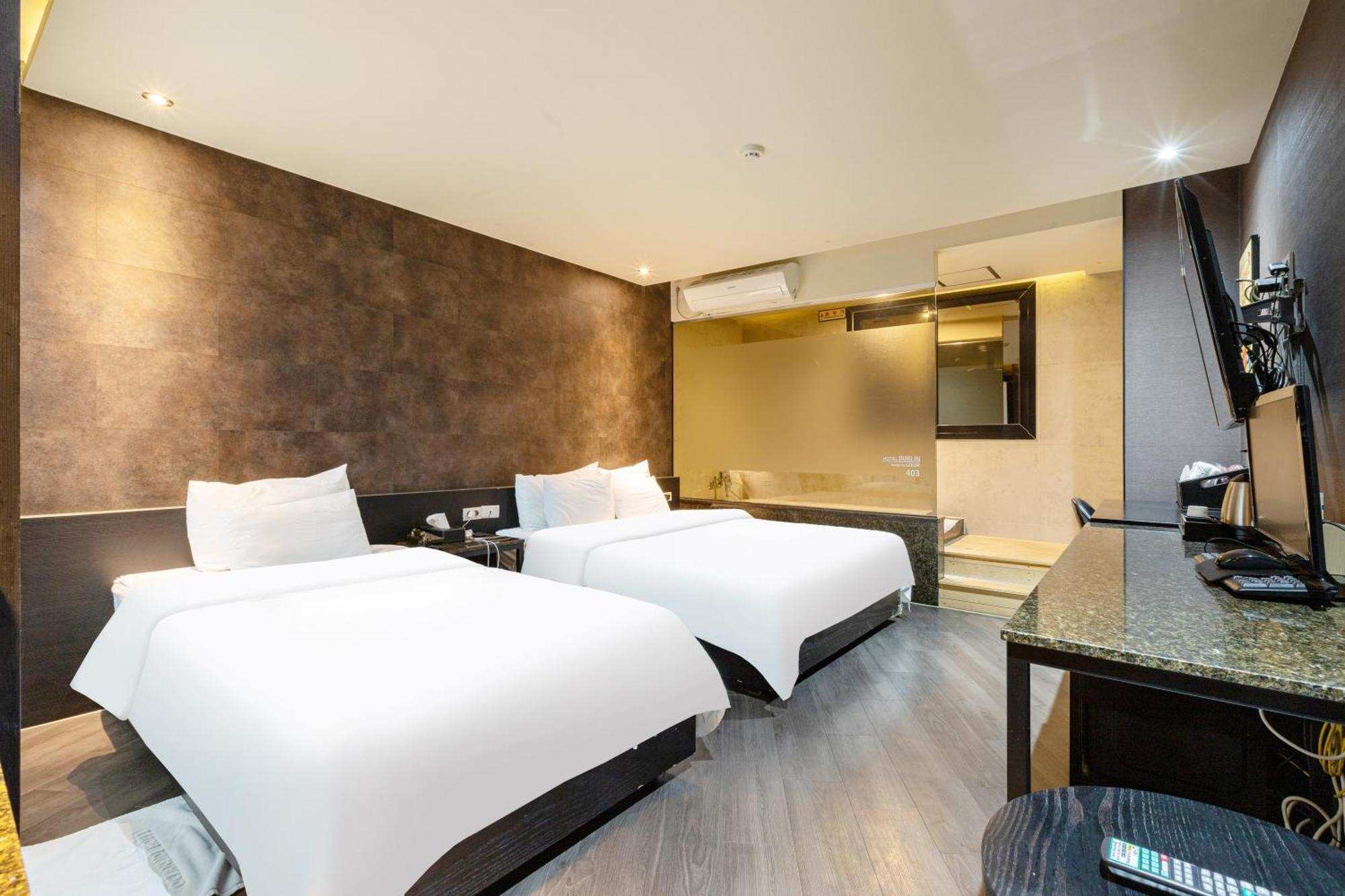 Dublin Hotel Puszan Kültér fotó