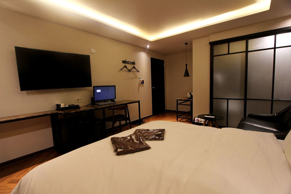 Dublin Hotel Puszan Kültér fotó