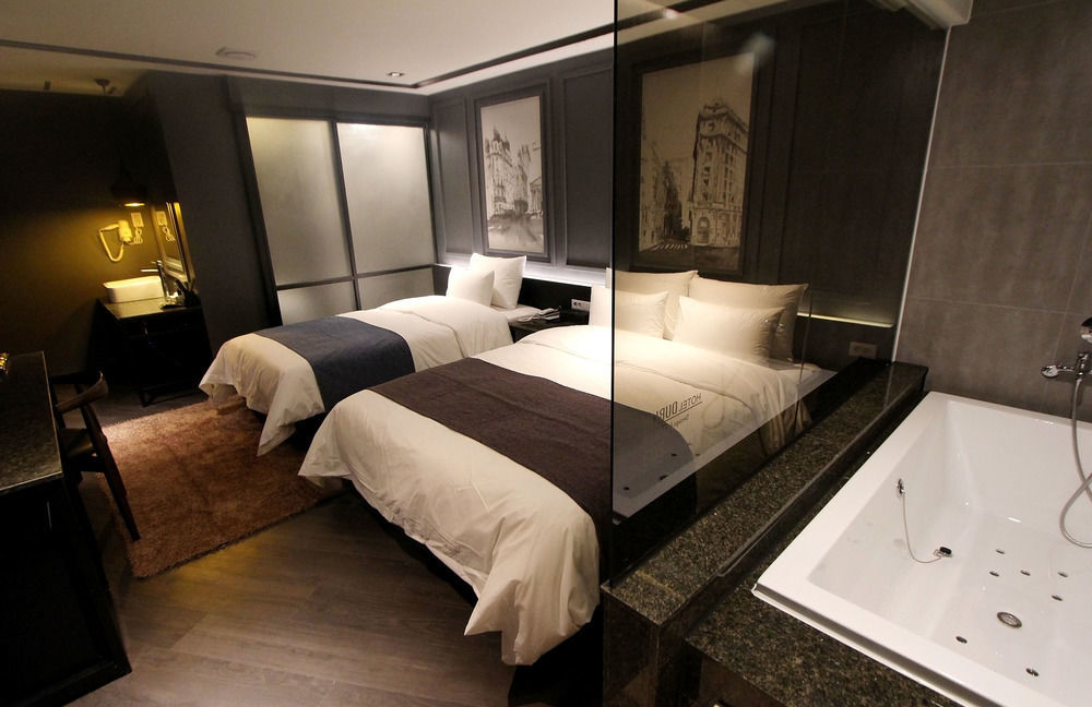Dublin Hotel Puszan Kültér fotó