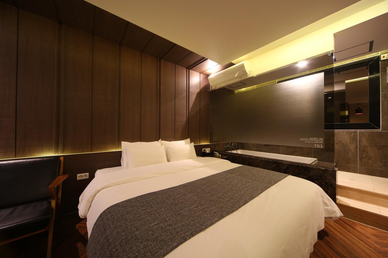 Dublin Hotel Puszan Kültér fotó