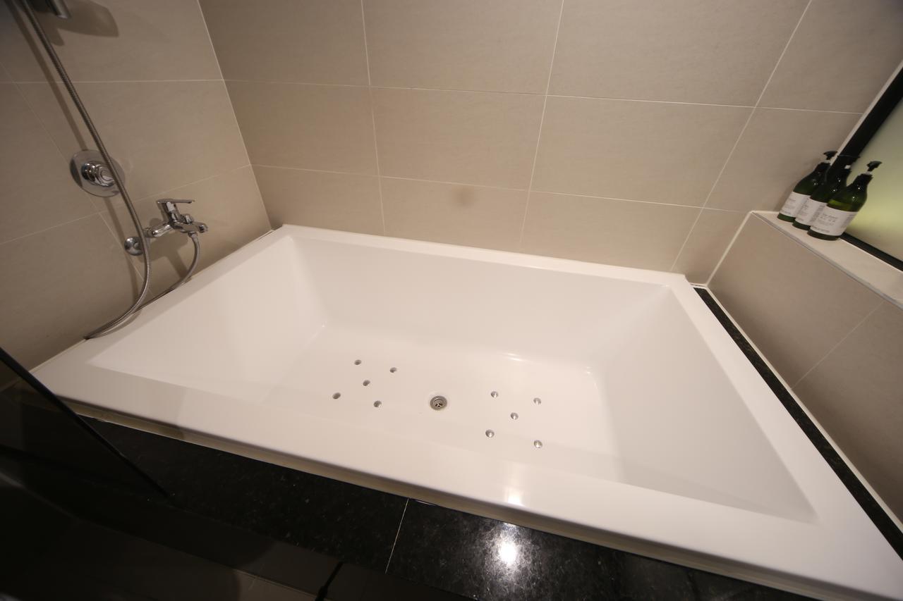 Dublin Hotel Puszan Kültér fotó