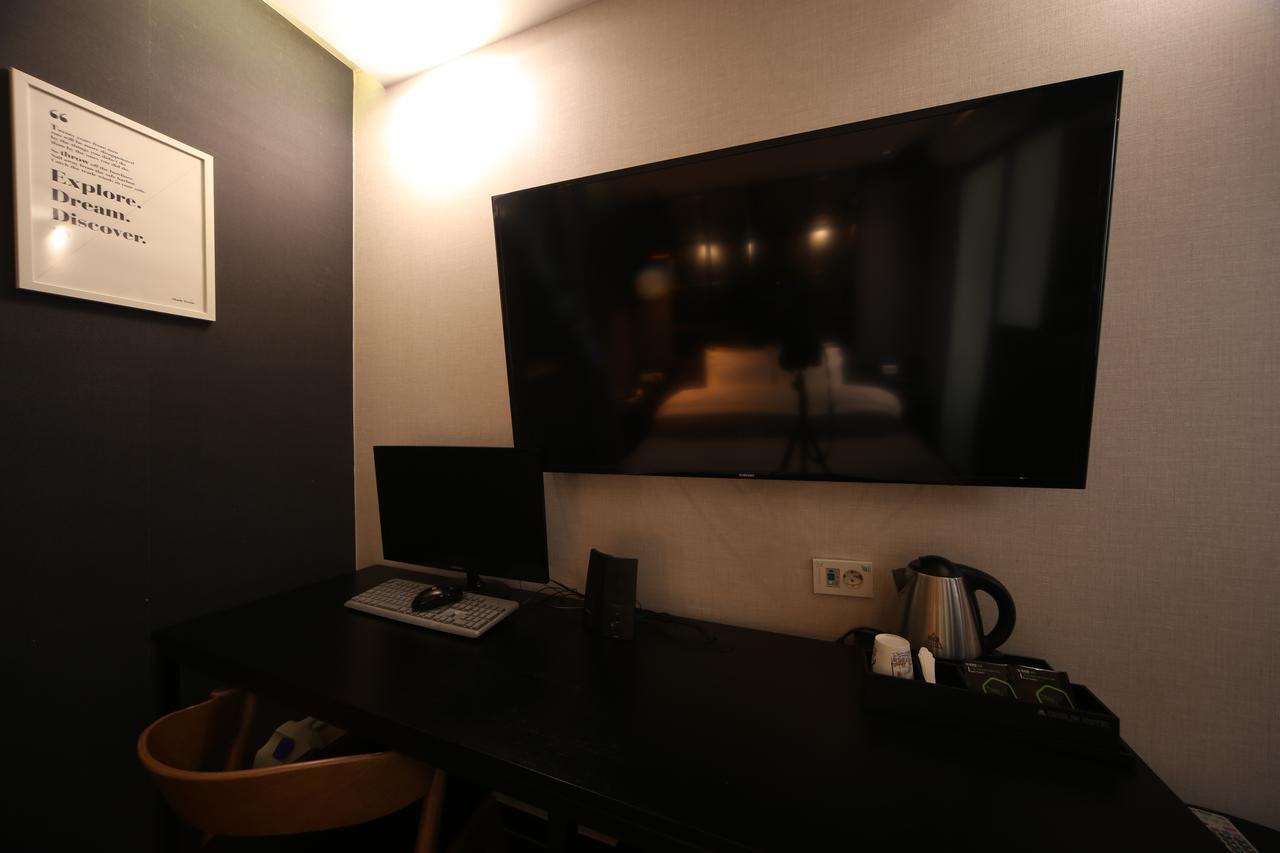 Dublin Hotel Puszan Kültér fotó